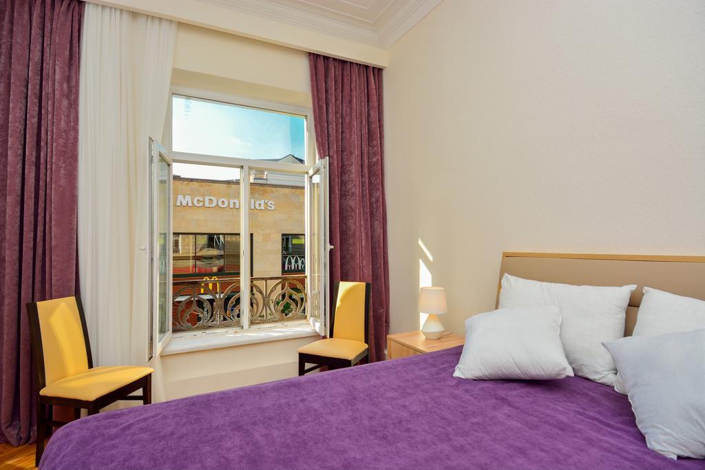 Gio'S Apartment Тбилиси Экстерьер фото