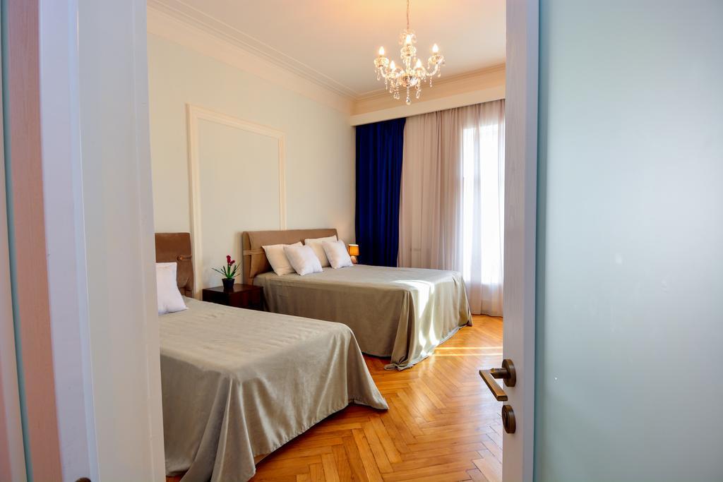 Gio'S Apartment Тбилиси Экстерьер фото