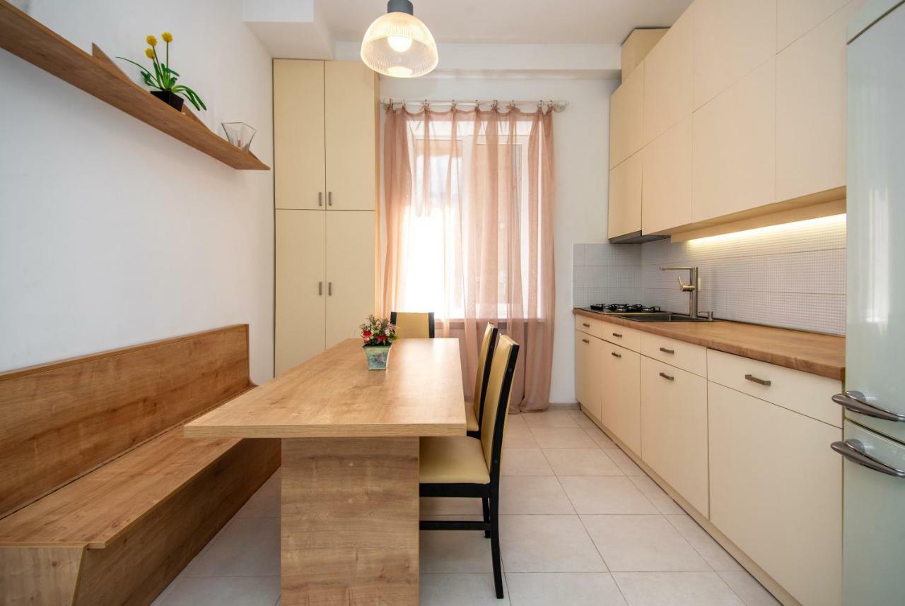 Gio'S Apartment Тбилиси Экстерьер фото