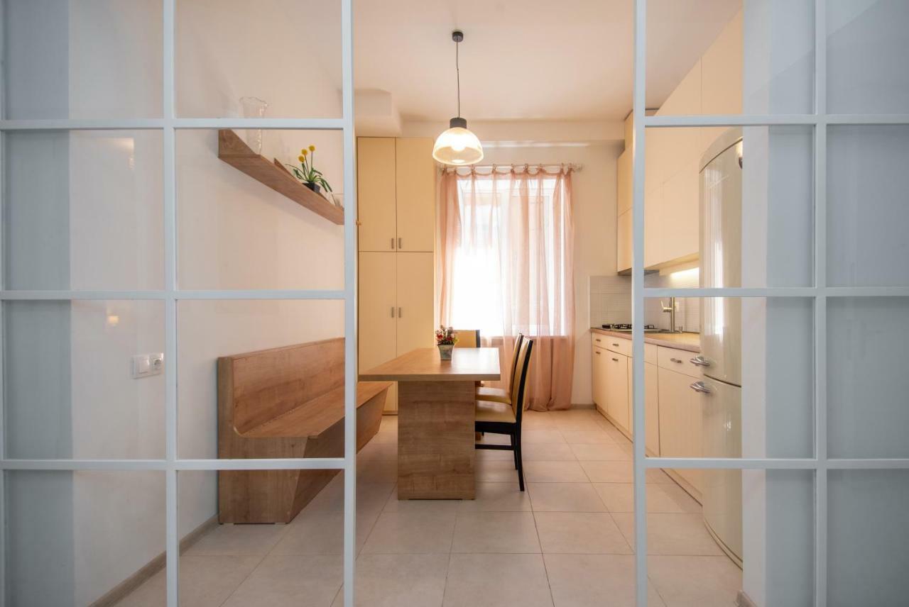 Gio'S Apartment Тбилиси Экстерьер фото