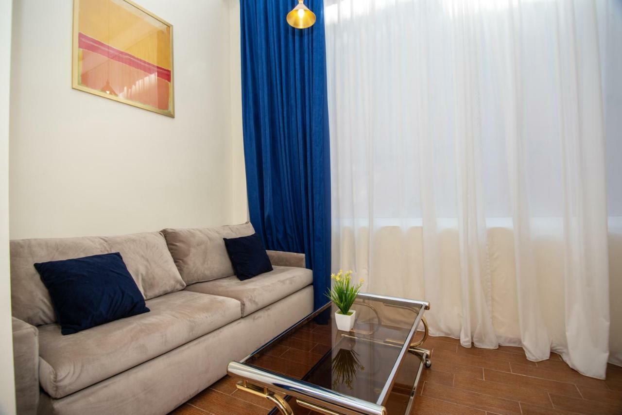Gio'S Apartment Тбилиси Экстерьер фото