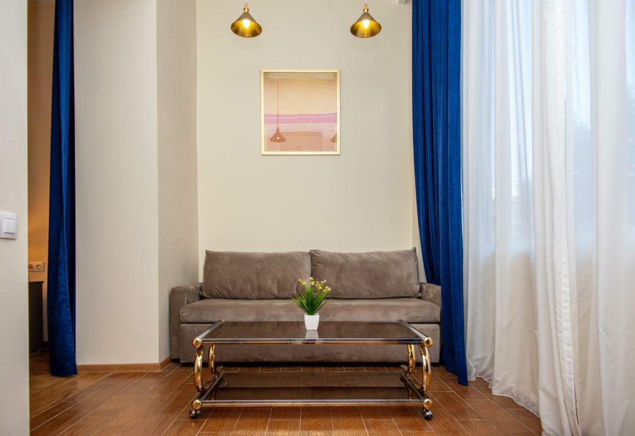 Gio'S Apartment Тбилиси Экстерьер фото