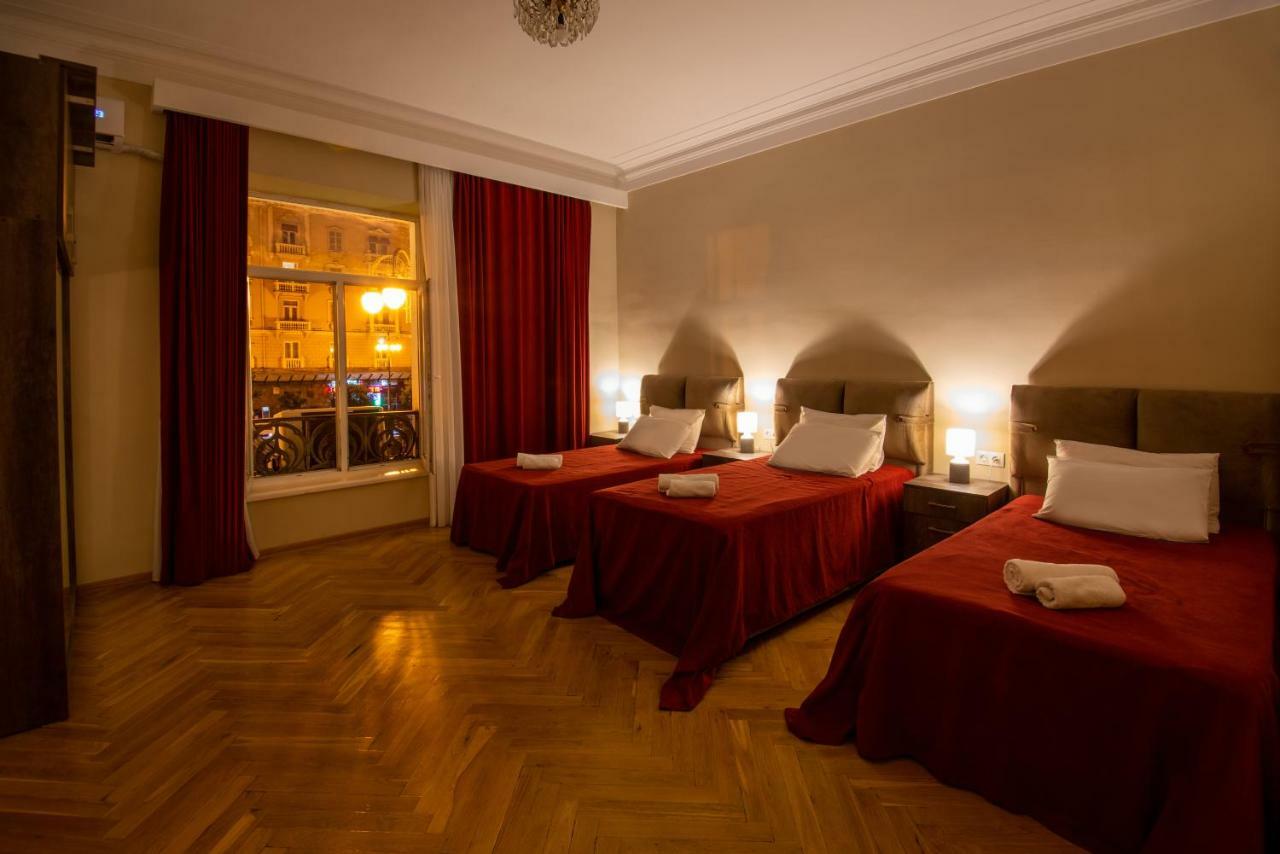 Gio'S Apartment Тбилиси Экстерьер фото