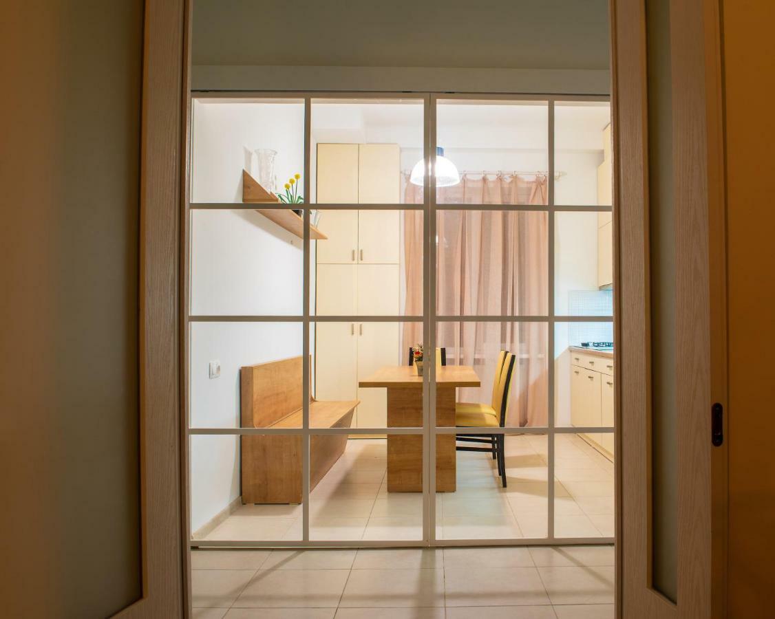 Gio'S Apartment Тбилиси Экстерьер фото